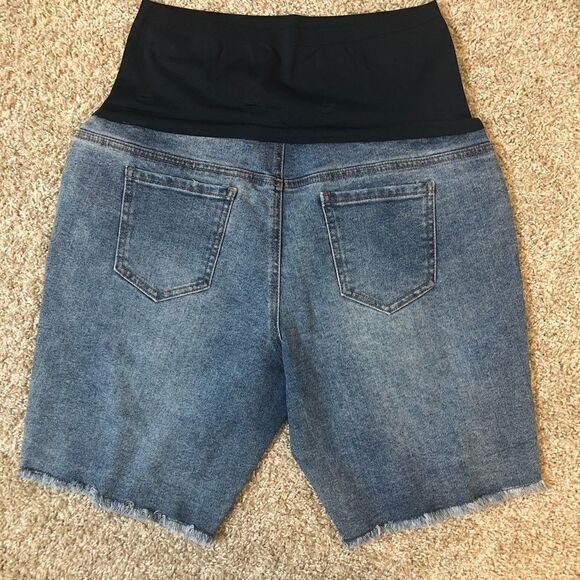 Maternity Denim Bermuda Shorts with Full Panel - Picture 7 of 8